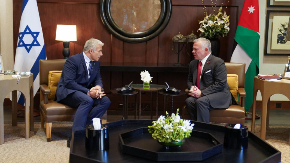 لقاء جلالة الملك عبدالله الثاني ورئيس الوزراء الإسرائيلي يائير لابيد (الديوان الملكي)