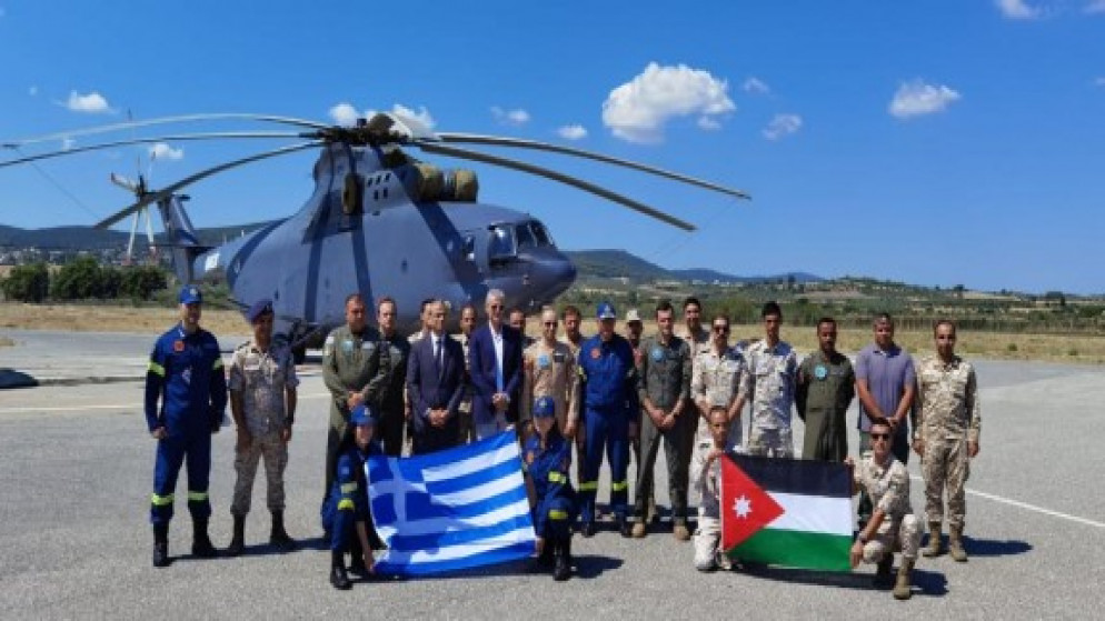 الأردن يرسل طائرة من سلاح الجو الملكي للمشاركة في مكافحة حرائق الغابات في اليونان. (القوات المسلحة الأردنية)