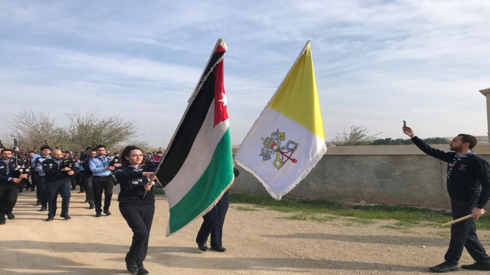 فرق كشفية في موقع المغطس. (المملكة)