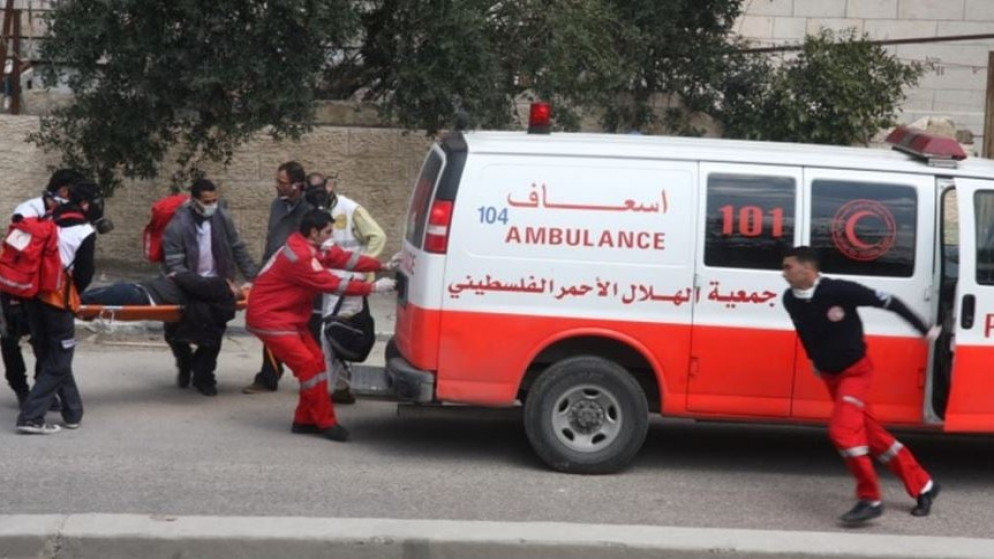 مركبة إسعاف تابعة لوزارة الصحة الفلسطينية. (وفا)