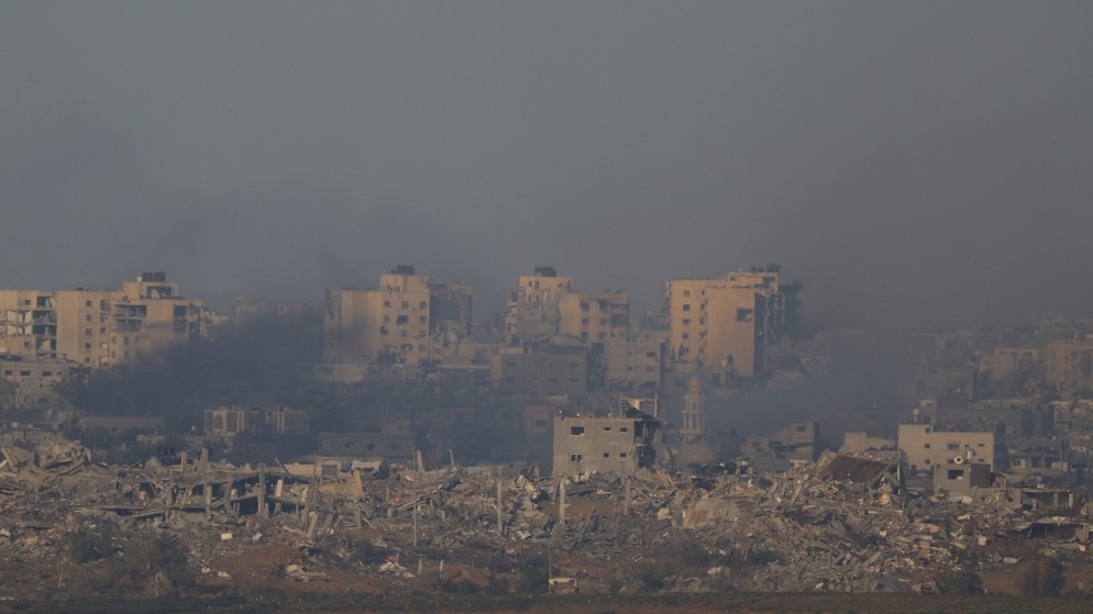 دخان يتصاعد بعد قصف إسرائيلي على غزة، 20 تشرين الثاني 2023. (رويترز)