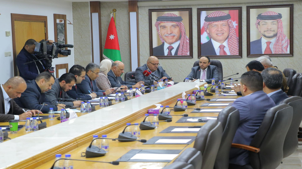 اللجنة الإدارية النيابية تناقش موضوع الهيكل التنظيمي والإداري لهيئة الخدمة والإدارة العامة. (مجلس النواب)