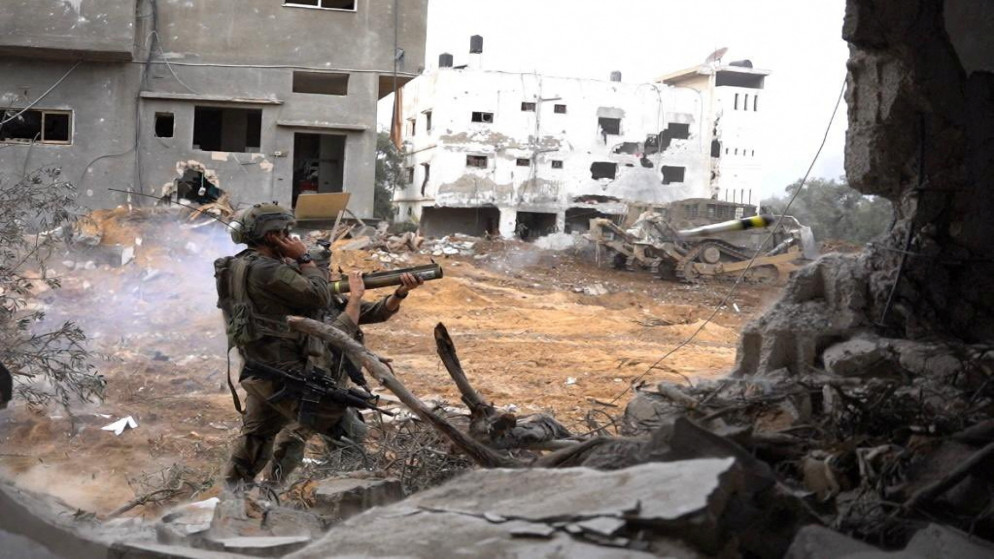 جنود الاحتلال الإسرائيلي خلال توغلهم البري في قطاع غزة . 14 ديسمبر 2023. (رويترز)