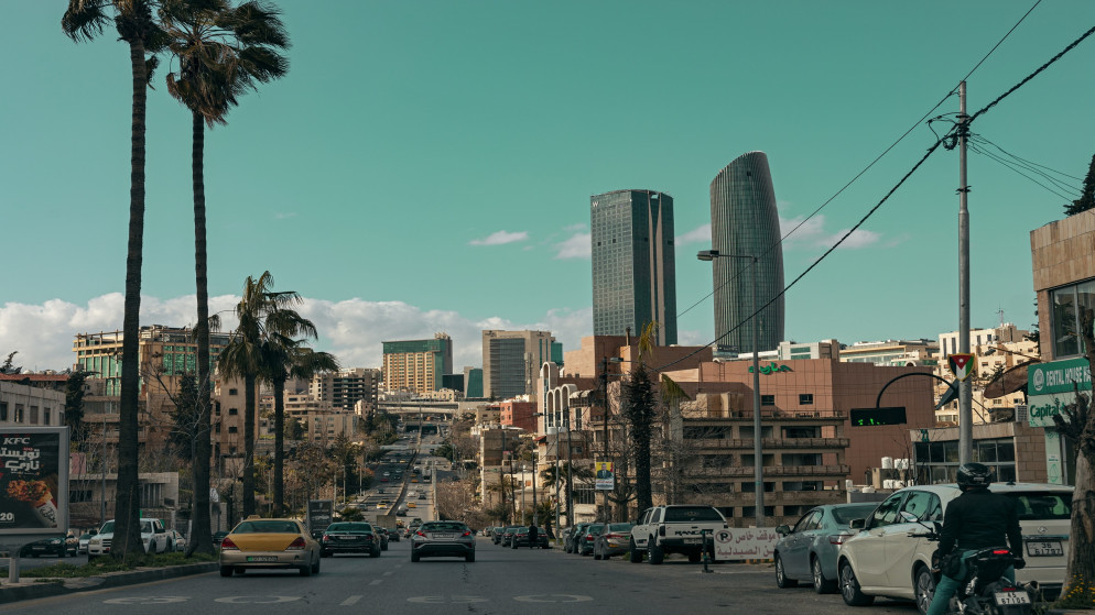 صورة توضيحية لشارع رئيسي في العاصمة عمّان. (istockphoto)