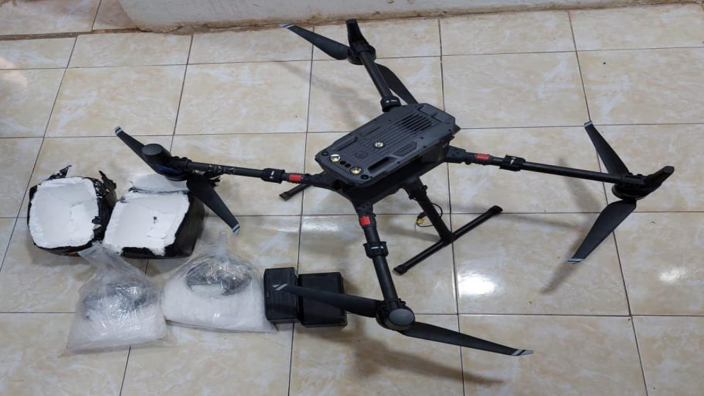 القوات المسلحة الأردنية تعلن إسقاط طائرة مسيرة قادمة من سوريا محملة بمادة الكرستال المخدرة. (الجيش العربي)