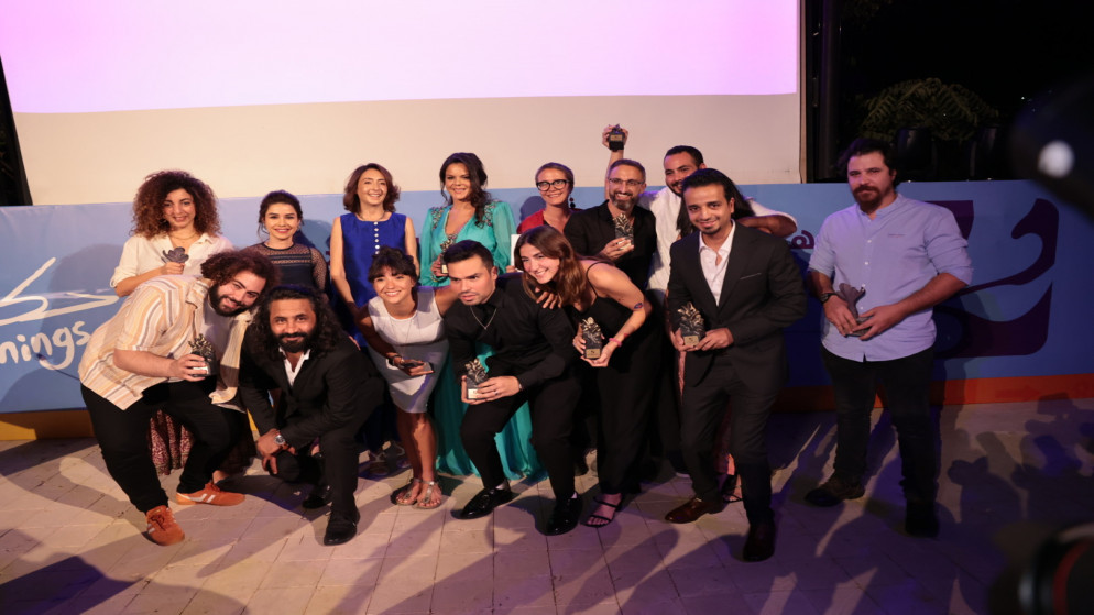 صورة جماعية للفائزين بجوائز خلال مهرجان عمّان السينمائي. (صلاح ملكاوي / المملكة)