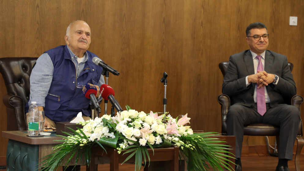 سمو الأمير الحسن بن طلال، رئيس المجلس الأعلى للعلوم والتكنولوجيا ووزير الزراعة خالد الحنيفات. (بترا)