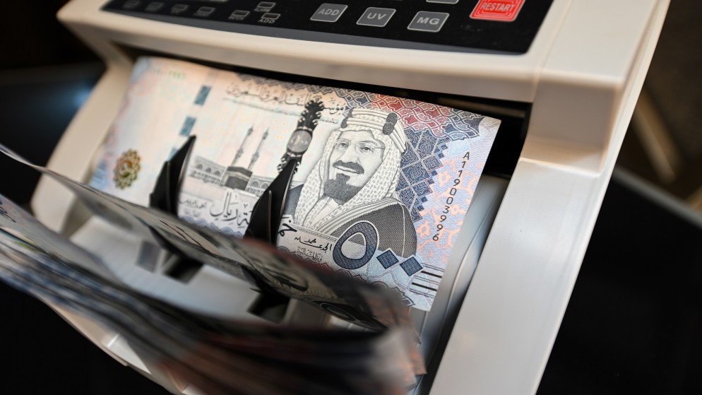 أوراق نقدية من فئة 500 ريال سعودي. (shutterstock)
