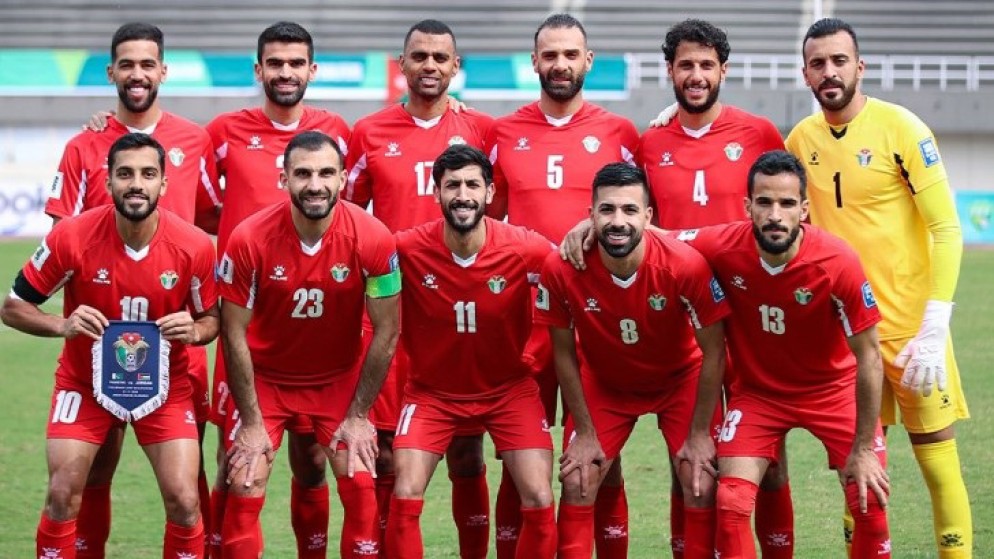 المنتخب الوطني لكرة القدم يحتل المركز 64 عالميا . (بترا)