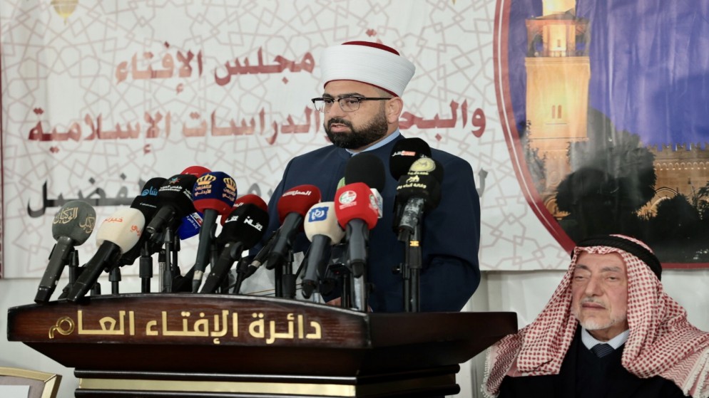 مفتي عام المملكة أحمد الحسنات يعلن الثلاثاء أول أيام شهر رمضان المبارك ، 10/3/2024. (صلاح ملكاوي/ المملكة)