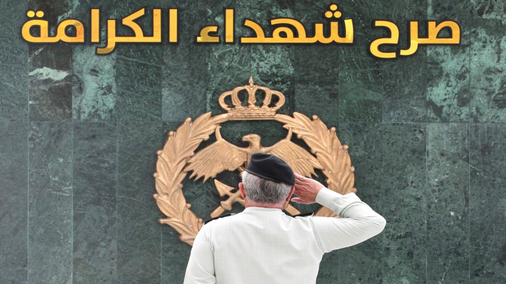 بدأت معركة الكرامة فجر 21 آذار 1968 بين الجيش الأردني وجيش الاحتلال الإسرائيلي وانتصر فيها الأردن بعد قتال استمر 15 ساعة. (المملكة)