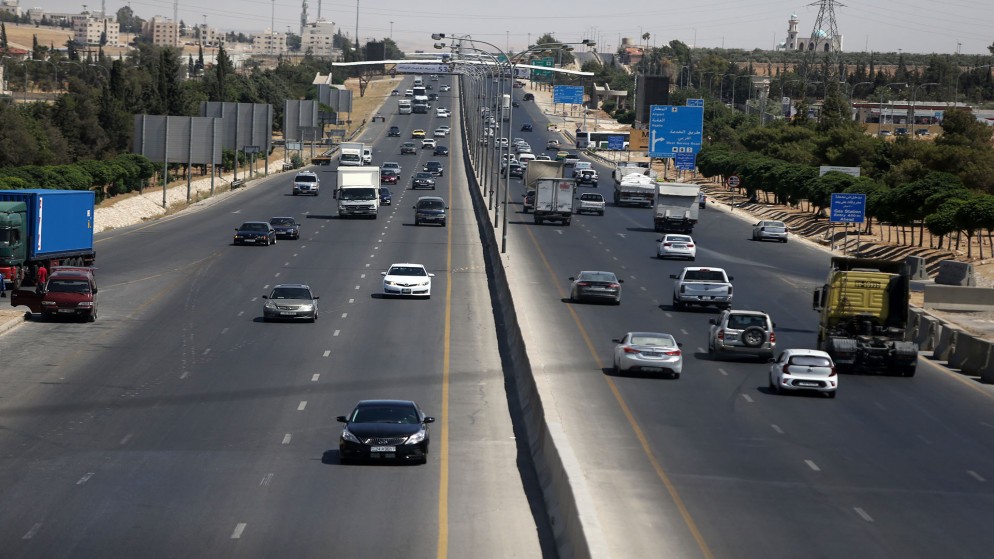 طريق المطار جنوبي العاصمة عمّان ويربطها مع عدة محافظات. 14/06/2022. (صلاح ملكاوي / المملكة)