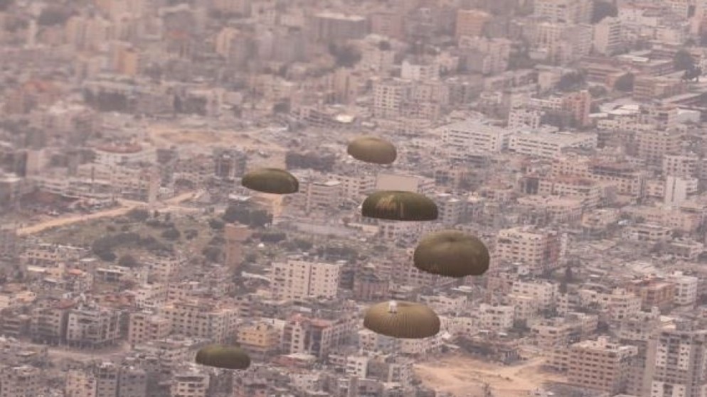 الأردن ينفذ 8 إنزالات جوية على شمالي غزة بمشاركة 6 دول. (الجيش العربي)