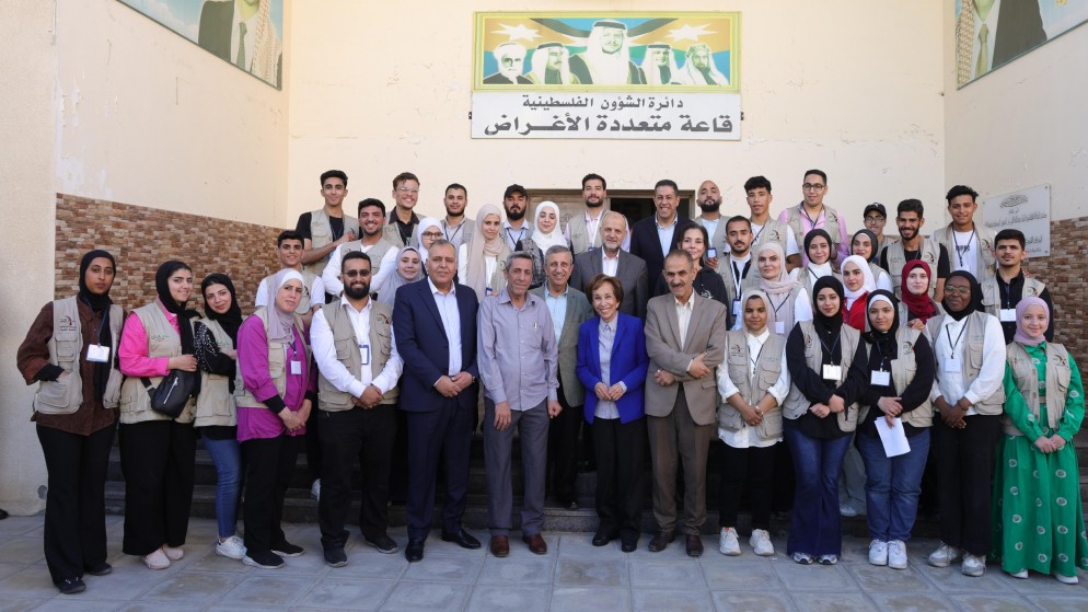 الأميرة بسمة بنت طلال ترعى فعاليات البر والإحسان بمخيم حطين والإفطار لمبرة أم الحسين. (بترا)