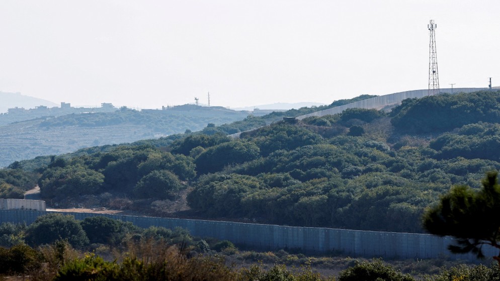 منظر عام لجدار قرب الحدود اللبنانية الجنوبية مع الأراضي الفلسطينية المحتلة. (رويترز)