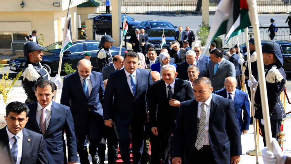 الرئيس العراقي عبد اللطيف رشيد خلال زيارته مجلس النواب ولقائه رئيس المجلس أحمد الصفدي بحضور أعضاء المكتب الدائم في المجلس. (مجلس النواب)