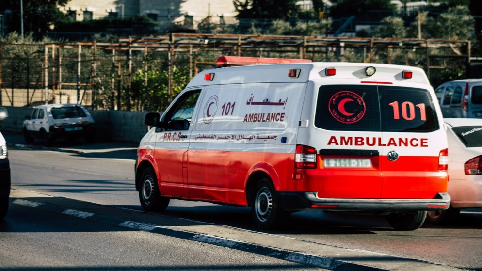 صورة أرشيفية لسيارة إسعاف فلسطينية. (shutterstock)
