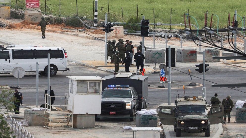 صورة سابقة لتواجد جنود جيش الاحتلال الإسرائيلي في الضفة الغربية المحتلة. (رويترز)