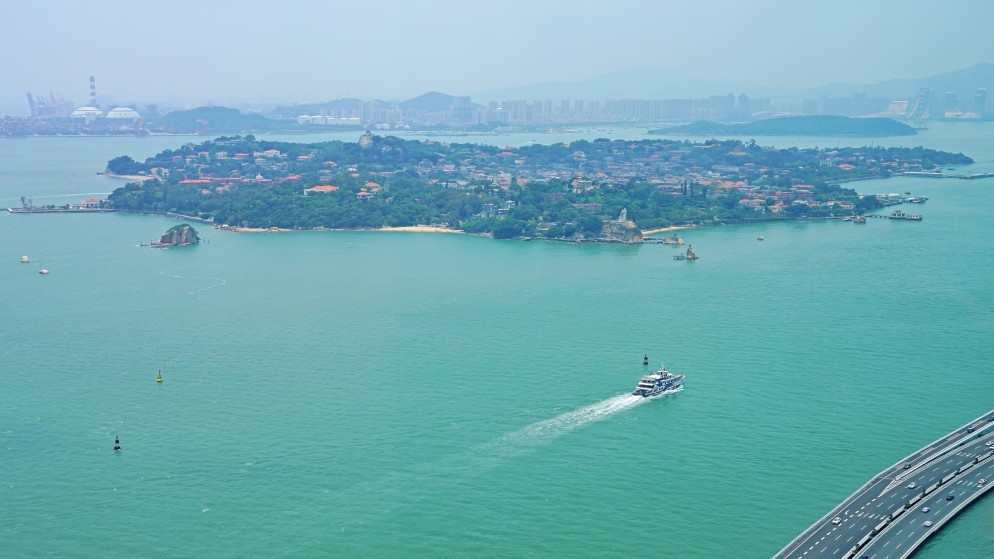 صورة توضيحية لمنظر جوي لجزيرة قولانغيو في مضيق تايوان. (shutterstock)
