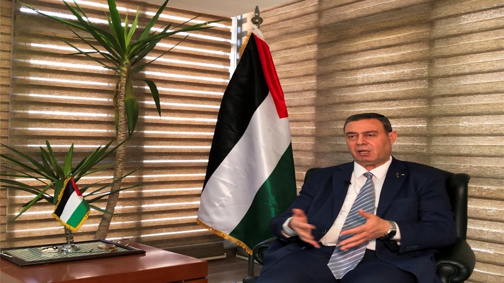 السفير الفلسطيني في القاهرة دياب اللوح. (رويترز)