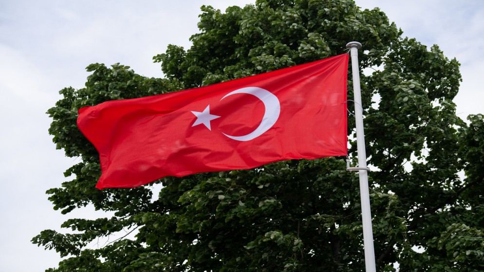 العلم التركي. (istockphoto)