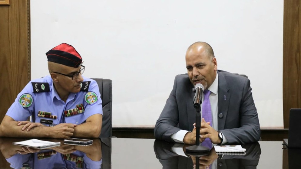 جانب من جلسة تعريفية بجائزة الحسين بن عبدالله الثاني للعمل التطوعي. (بترا)