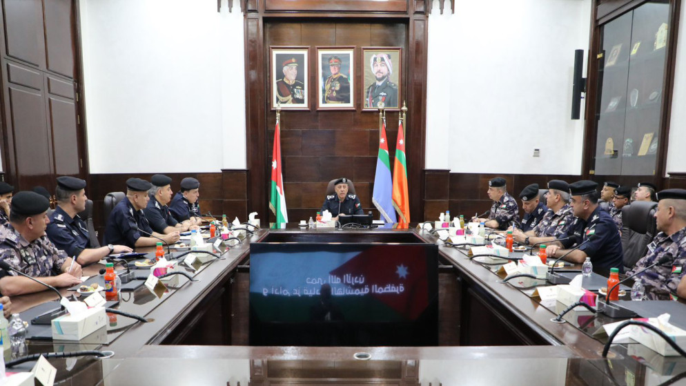 مدير الأمن العام اللواء عبيد الله المعايطة يطلع على خطة التعامل الأمثل مع فصل الشتاء
