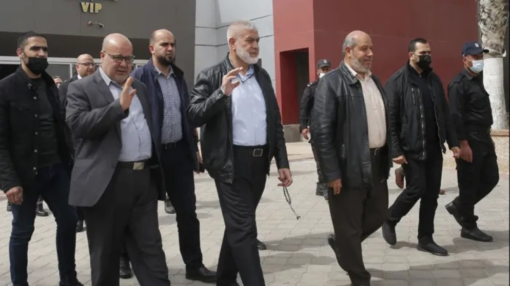 وفد حماس برئاسة خليل الحية المشارك في مباحثات شرم الشيخ (القاهرة الإخبارية)
