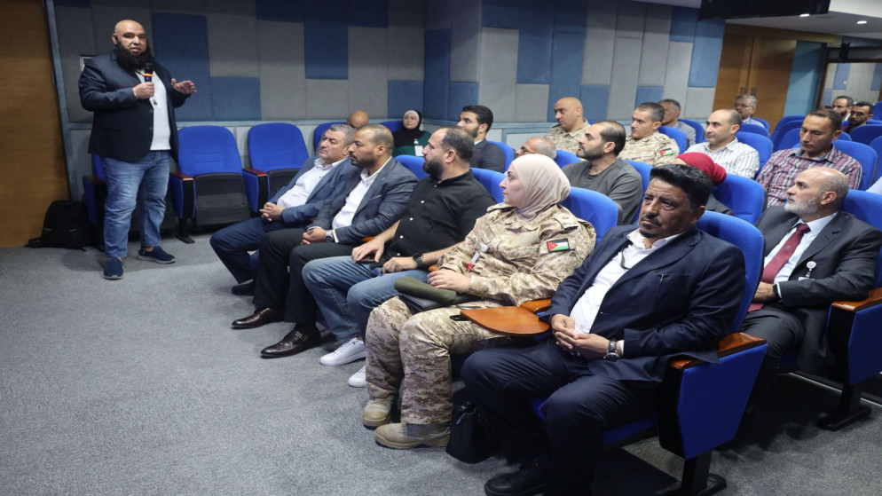 هيئة تنظيم قطاع الاتصالات تعقد ورشة توعوية عن محطات البث الإذاعي العاملة وفق التشكيل الترددي FM.(هيئة الاتصالات)