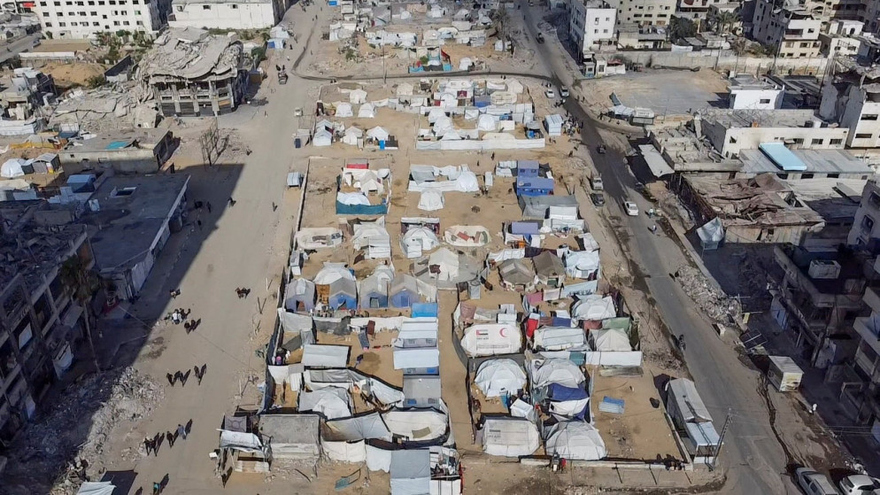 خيام النازحين الفلسطينيين، بعد انسحاب قوات الاحتلال الإسرائيلية من مدينة غزة. 18/10/2025. (رويترز)