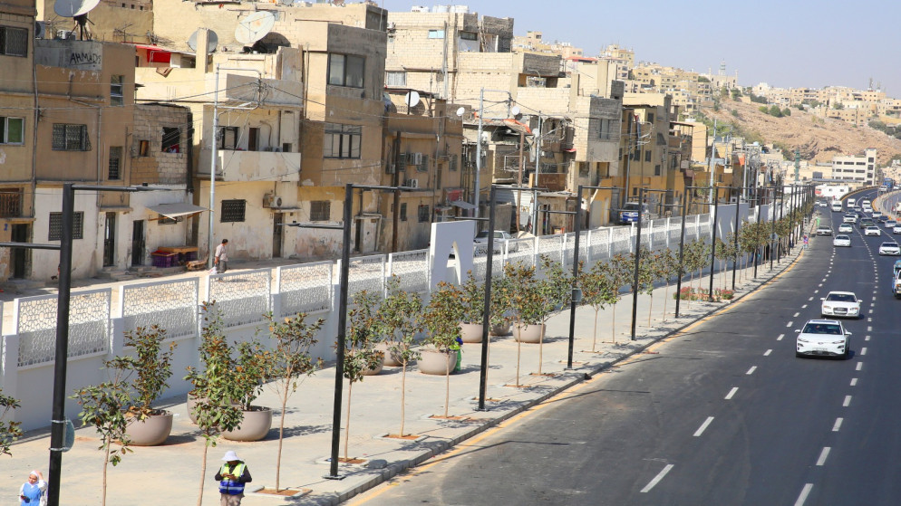 البدء بأعمال توسعة شارع الجيش في منطقة المحطة. (أمانة عمّان الكبرى)