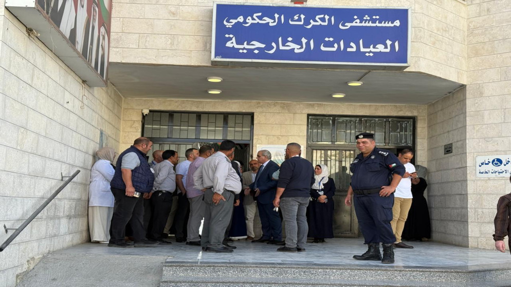 وزير الصحة في جولة ميدانية في الكرك.