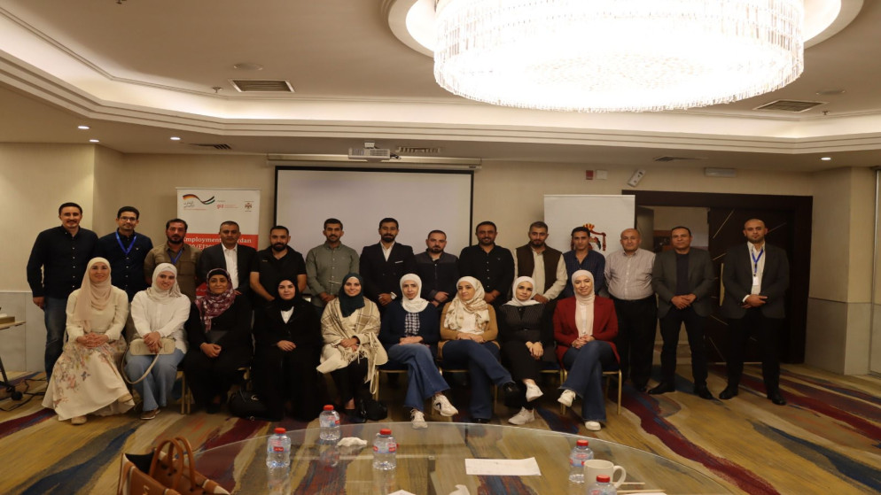 وزارة العمل تطلق البرنامج التدريبي الخاص بالمفتشين الجدد.