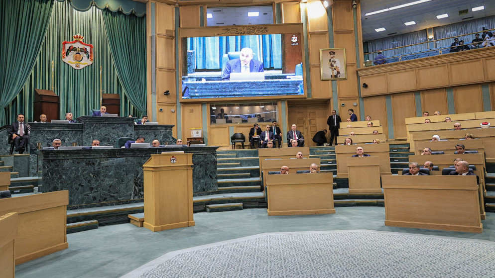 أول جلسة لمجلس النواب برئاسة مازن القاضي. (مجلس النواب)