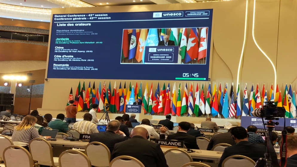 وزير التربية والتعليم ووزير التعليم العالي والبحث العلمي عزمي محافظة. (وزارة التربية والتعليم )