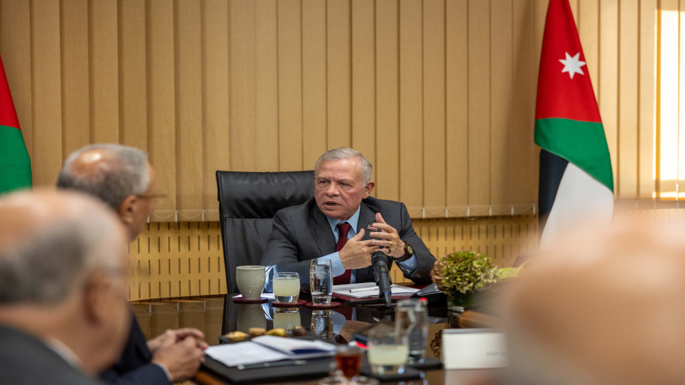 جلالته خلال زيارته المجلس القضائي الاثنين 3-11-2025 (الديوان الملكي)