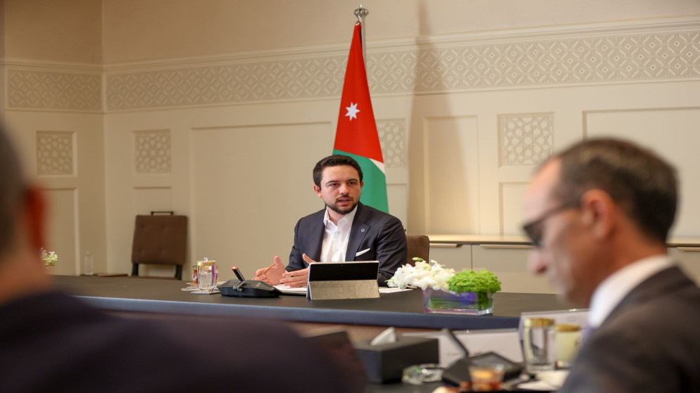 نائب الملك، ولي العهد يتابع سير العمل بمشاريع المجلس الوطني لتكنولوجيا المستقبل قيد التنفيذ.