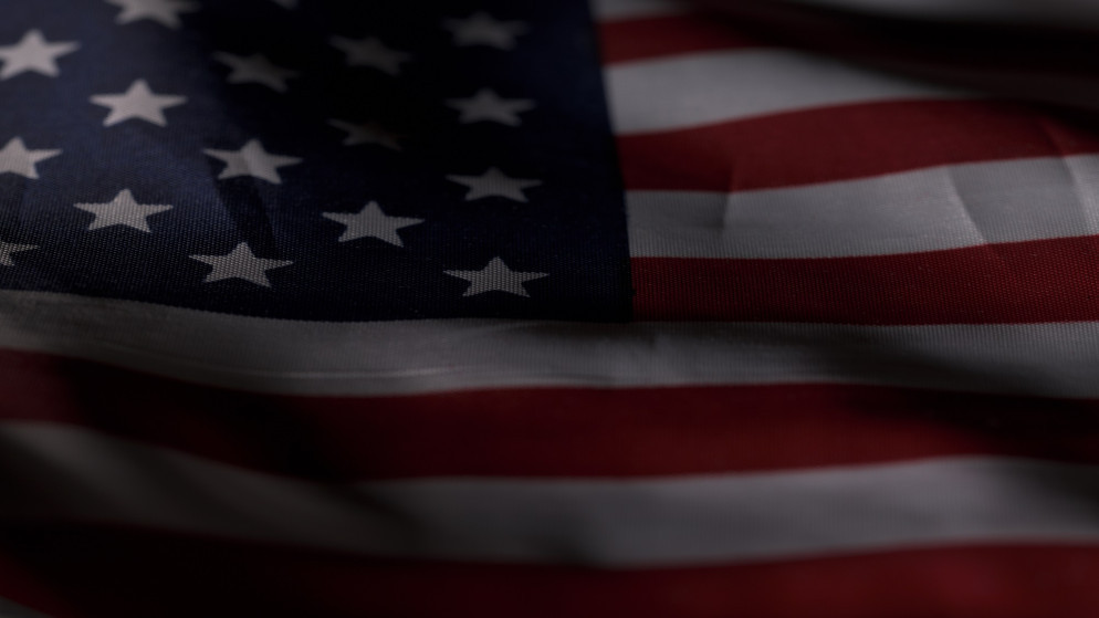 صورة توضيحية لعلم الولايات المتحدة. (istockphoto)