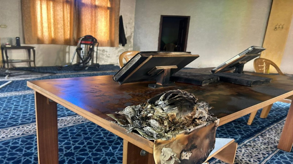 إحراق مسجد الحاجة حميدة في محافظة سلفيت في الضفة الغربية المحتلة. (تلفزيون فلسطين الرسمي)