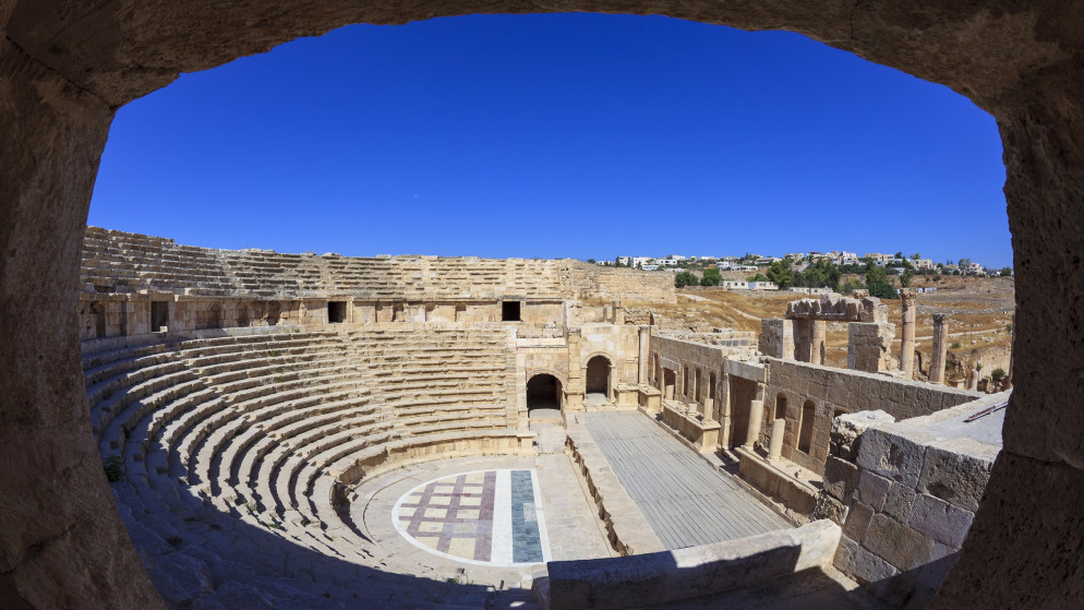 المدرج الروماني في مدينة جرش الآثرية. (istockphoto)