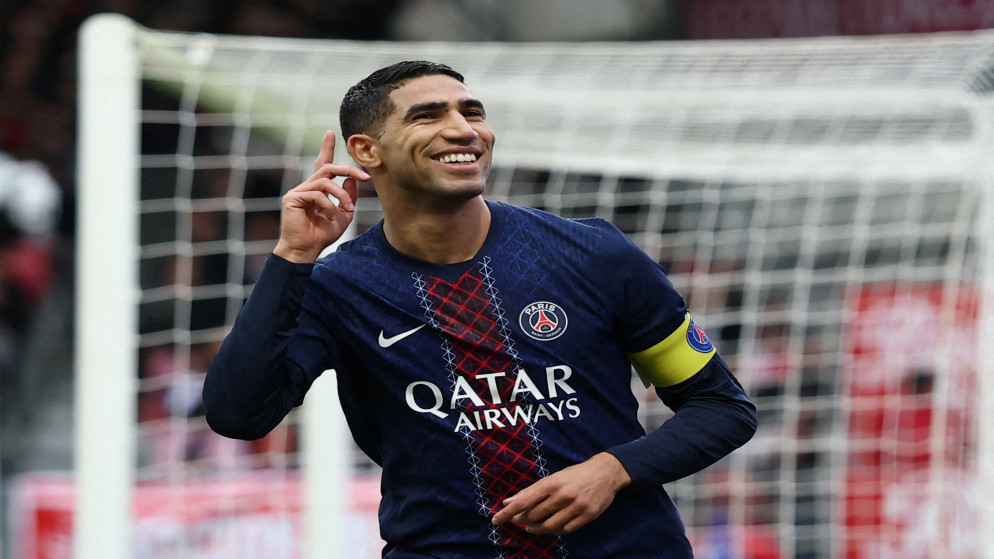 أشرف حكيمي لاعب باريس سان جيرمان. (رويترز)