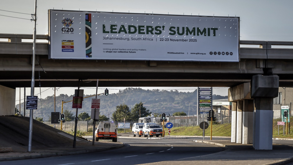 لوحة إعلان مجموعة العشرين، في 22 تشرين الثاني 2025، قبل افتتاح قمة قادة مجموعة العشرين. (أ ف ب)