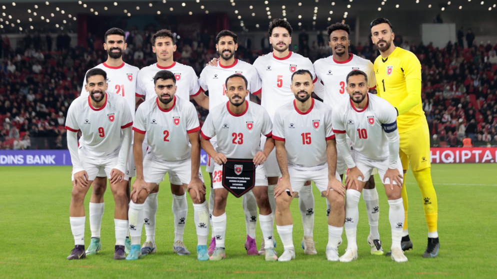 لاعبو المنتخب الوطني لكرة القدم..