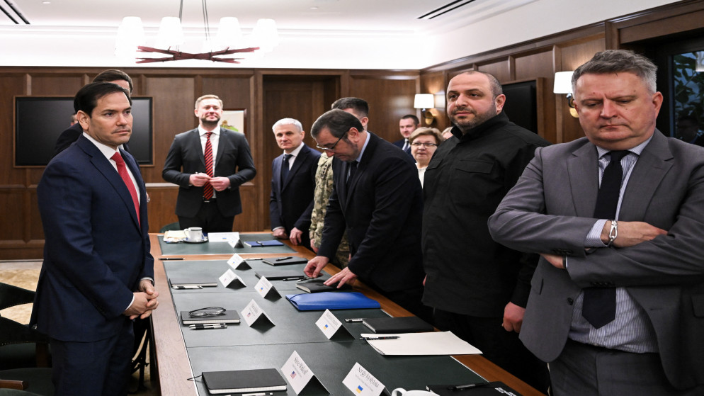 جانب من اجتماع لبحث الحرب في أوكرانيا، 30 تشرين الثاني 2025. (أ ف ب)