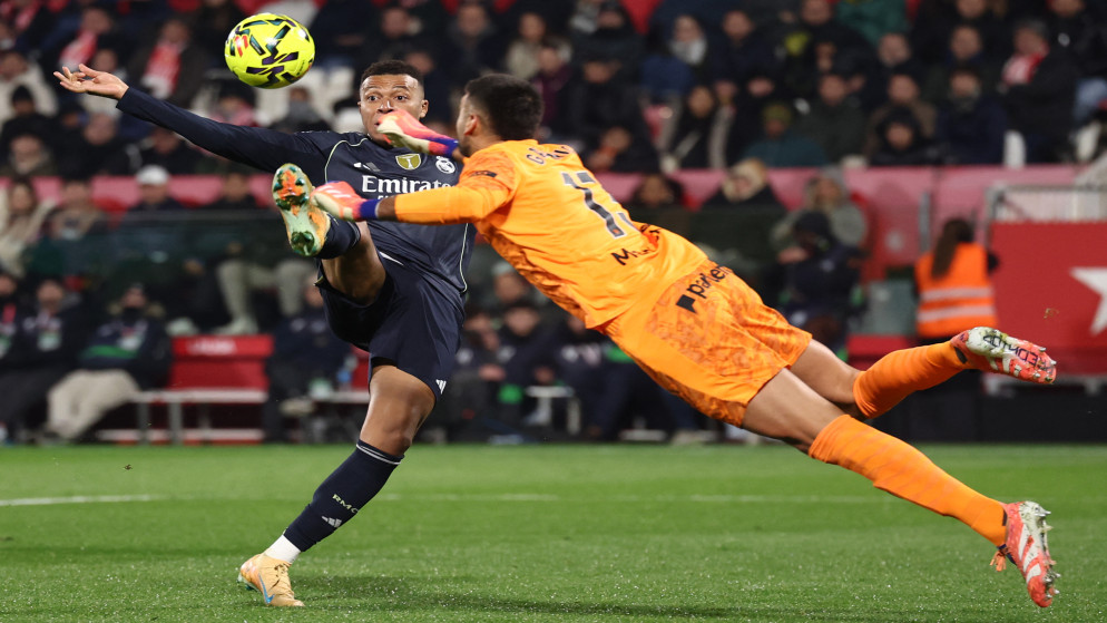 جانب من مباراة الدوري الإسباني بين جيرونا وريال مدريد، 30 تشرين الثاني 2025. (أ ف ب)