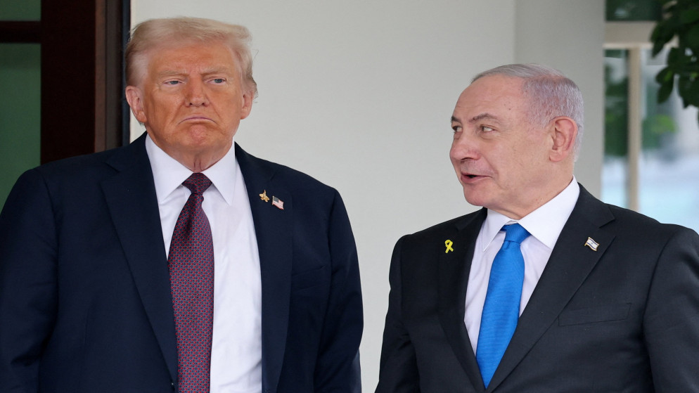 الرئيس الأميركي دونالد ترامب خلال استقباله رئيس الوزراء الإسرائيلي بنيامين نتنياهو في البيت الأبيض. (رويترز)