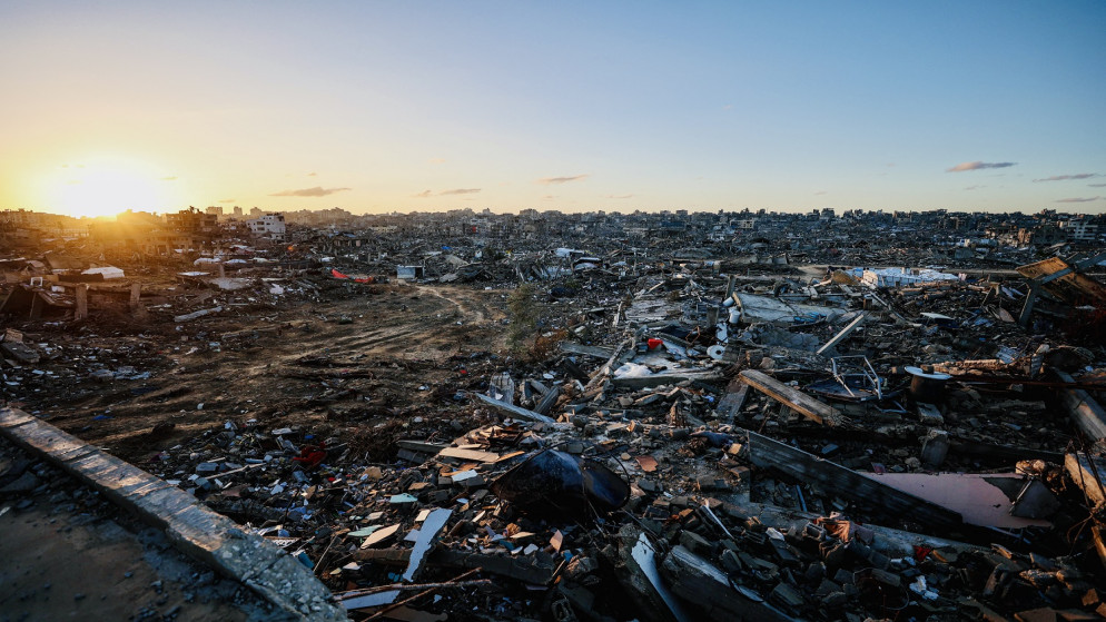 مشهد يظهر حجم الدمار في غزة. (أ ف ب)