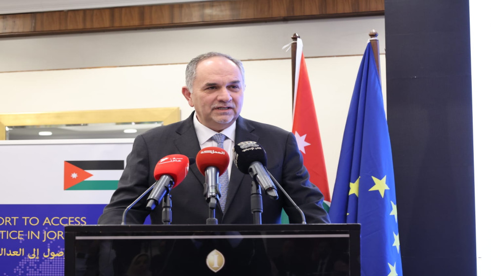 وزير العدل بسام التلهوني  خلال رعايته حلقة نقاشية بعنوان "رؤية نحو المستقبل، بدائل العقوبات السالبة للحرية في الأردن".(المملكة)