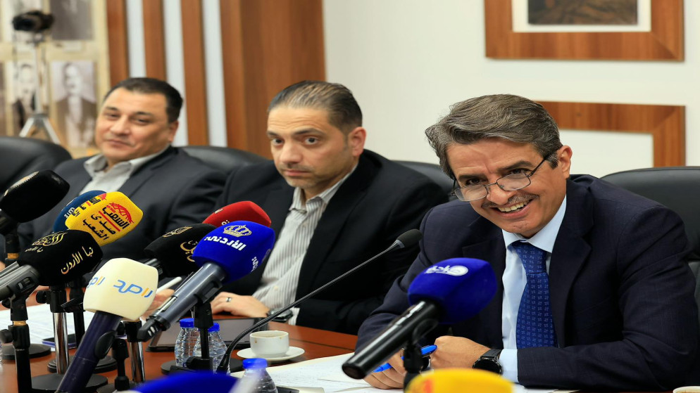 وزير الشباب رائد العدوان خلال مناقشة موازنة الوزارة. (مجلس النواب)