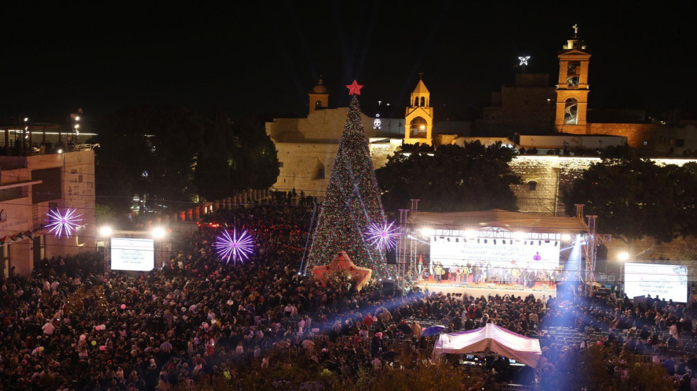 إضاءة شجرة الميلاد في بيت لحم : أحمد مزهر/وفا)